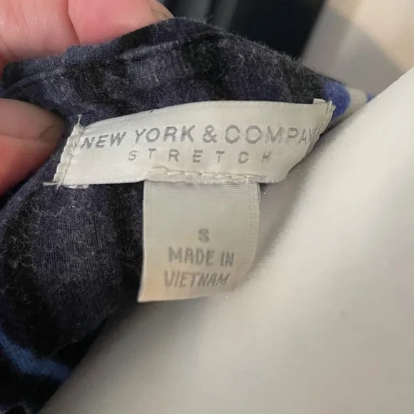 Ruffle collar sleeveless blue and black dress with tie belt - Picture 9 of 10